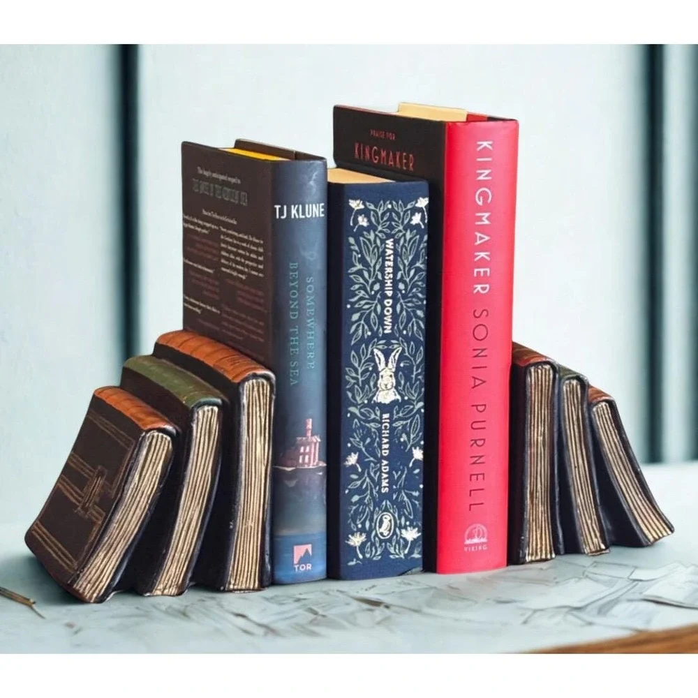 Cast Plaster Vintage Bookends – Felt Bottoms, Stack of Books Design, 5.25x4x4.5